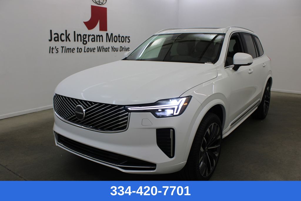 2026 Volvo XC90 B5 Core Bright 4WD's photo
