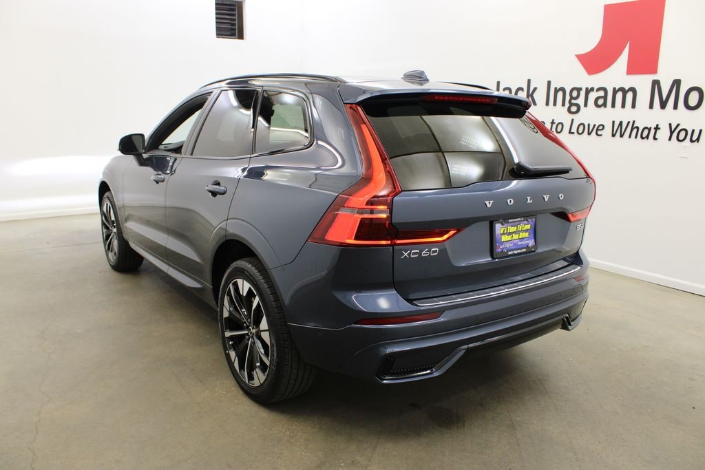 New 2026 Volvo XC60 B5 Plus SUV