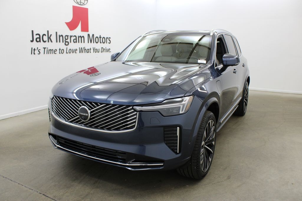 New 2026 Volvo XC90 plug-in hybrid T8 Ultra 7-Seater SUV