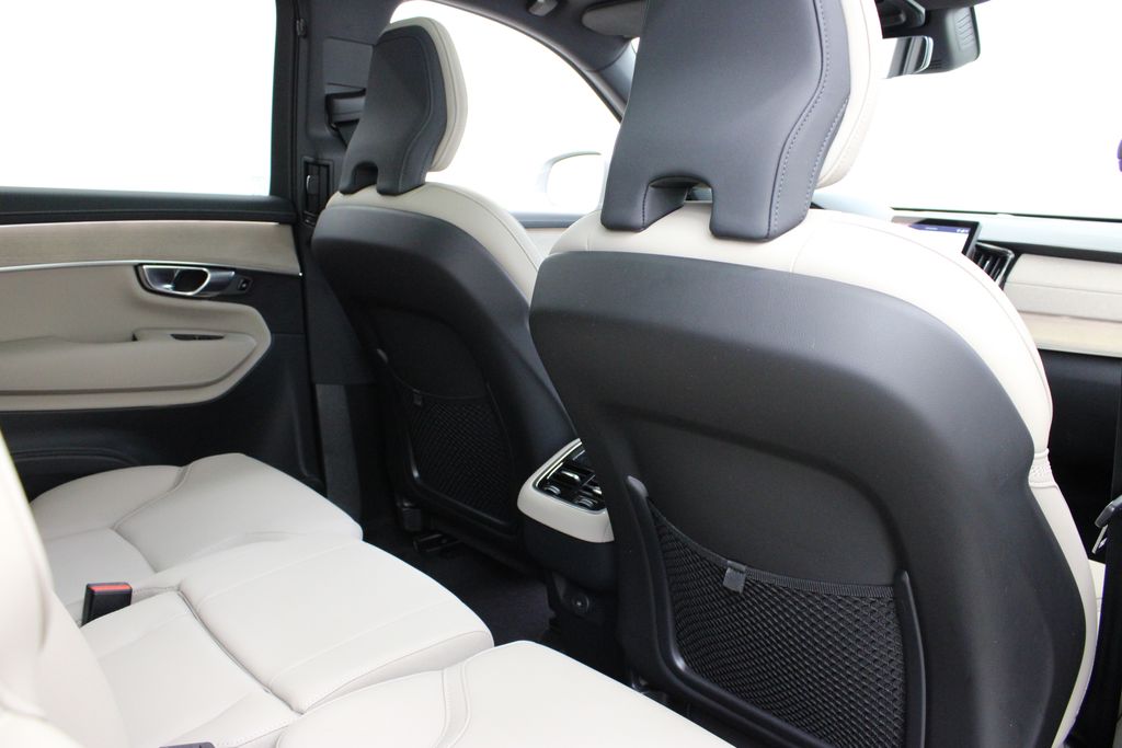 2026 Volvo XC90 Plus - Photo 22