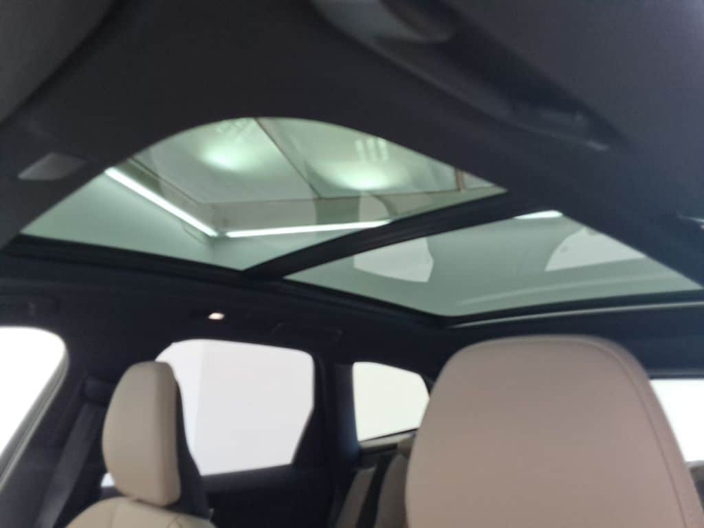 2026 Volvo XC60 Plus - Photo 31