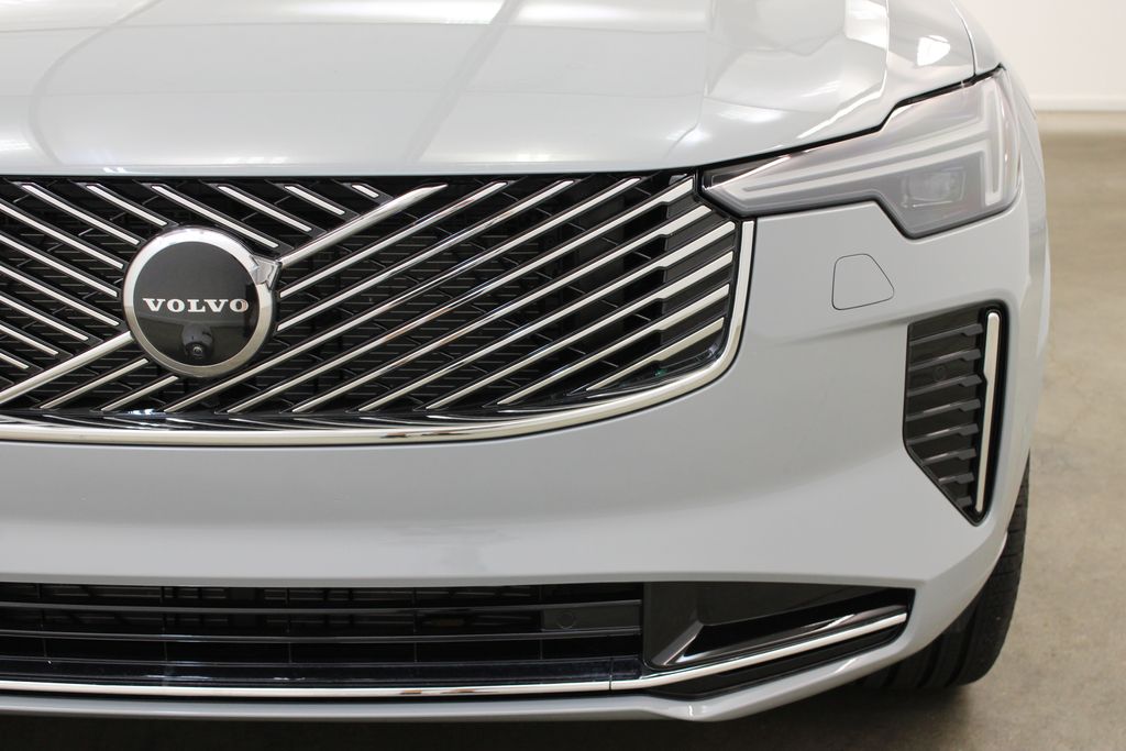 2026 Volvo XC90 Plus - Photo 8