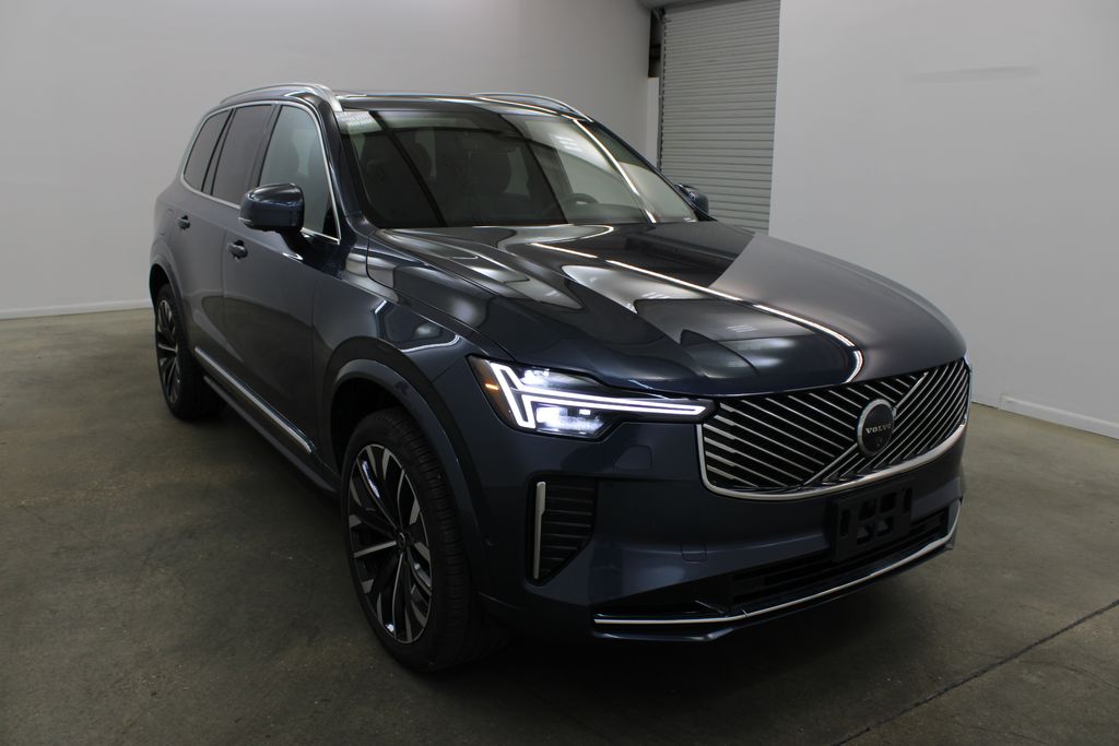 2025 Volvo XC90 Plus - Photo 6