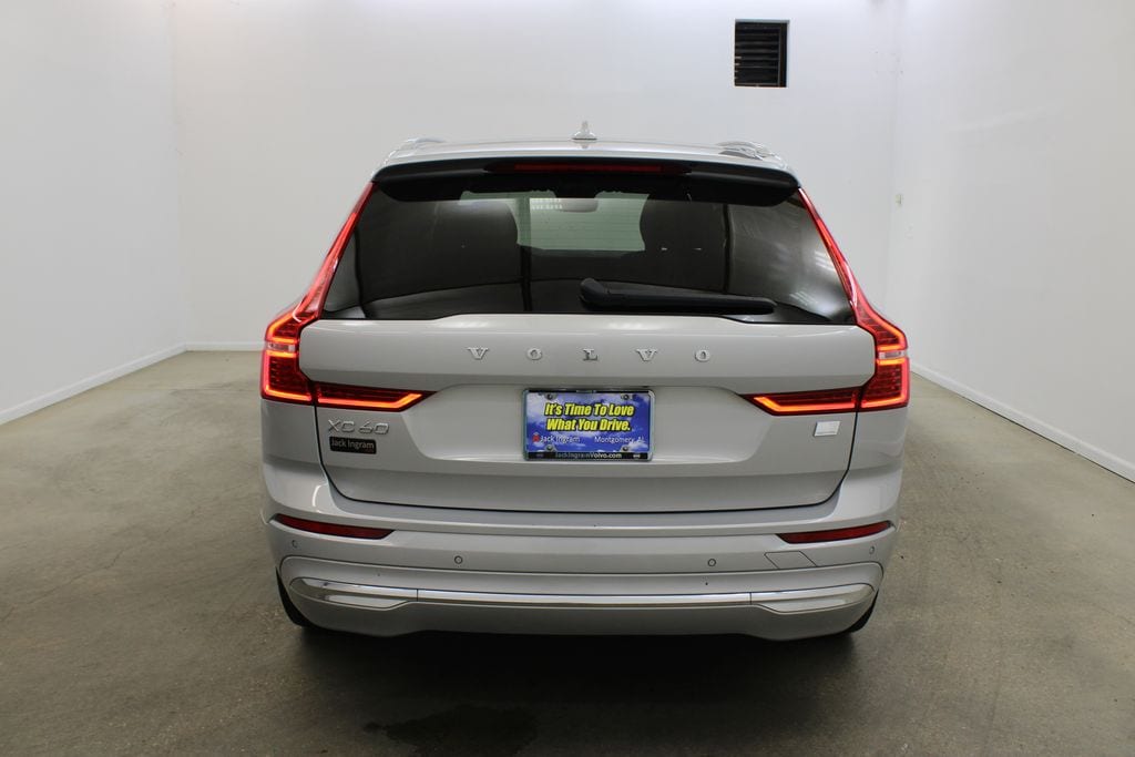 Certified 2022 Volvo XC60 Recharge Plug-In Hybrid T8 Inscription Expression SUV