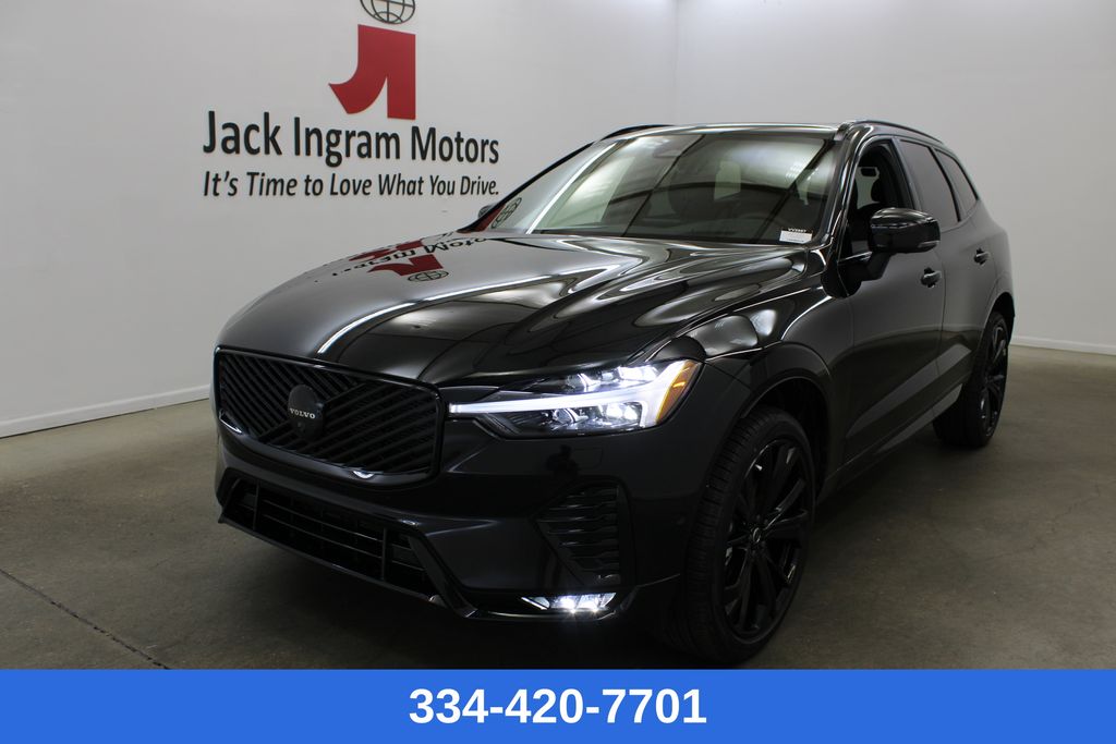 2026 Volvo XC60 B5 Ultra Black Edition Theme AWD's photo