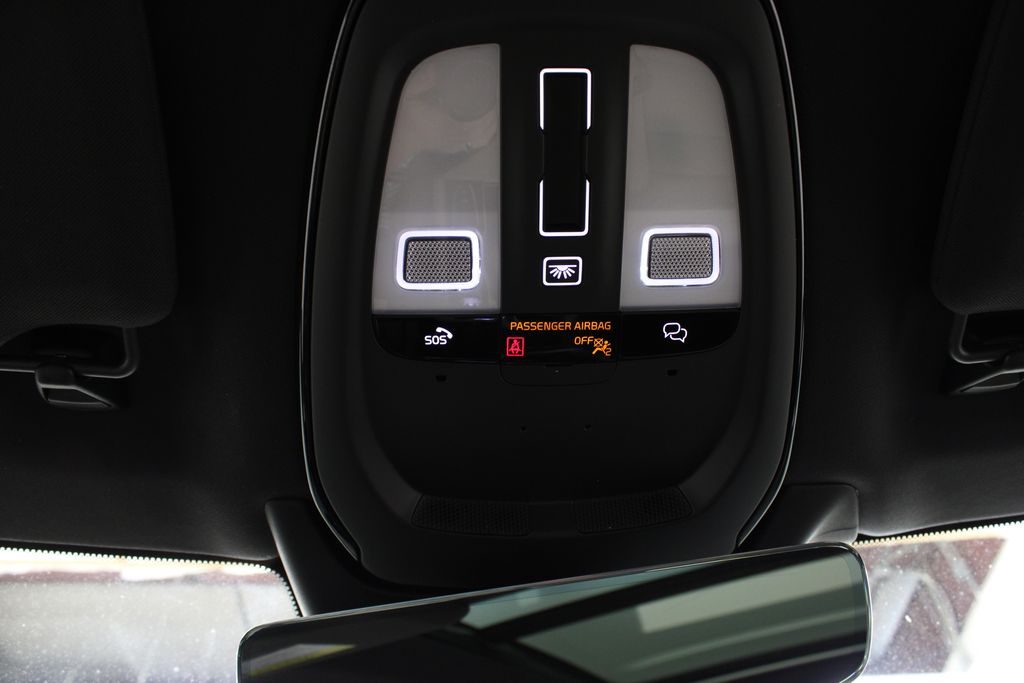 2026 Volvo XC90 Plus - Photo 29