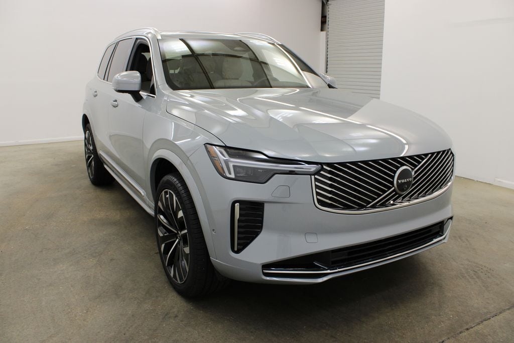 2026 Volvo XC90 Plus - Photo 6