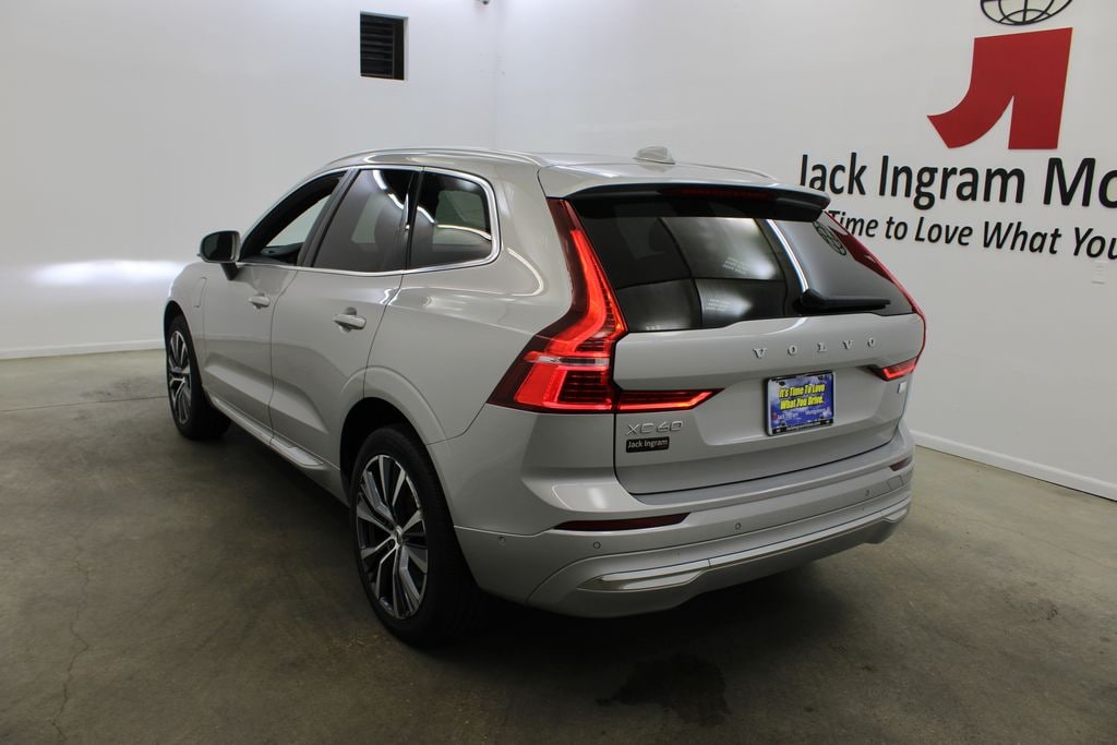 Certified 2022 Volvo XC60 Recharge Plug-In Hybrid T8 Inscription Expression SUV