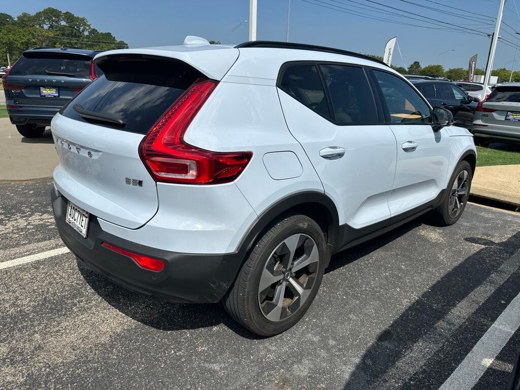 Used 2024 Volvo XC40 B5 Plus Dark Theme SUV