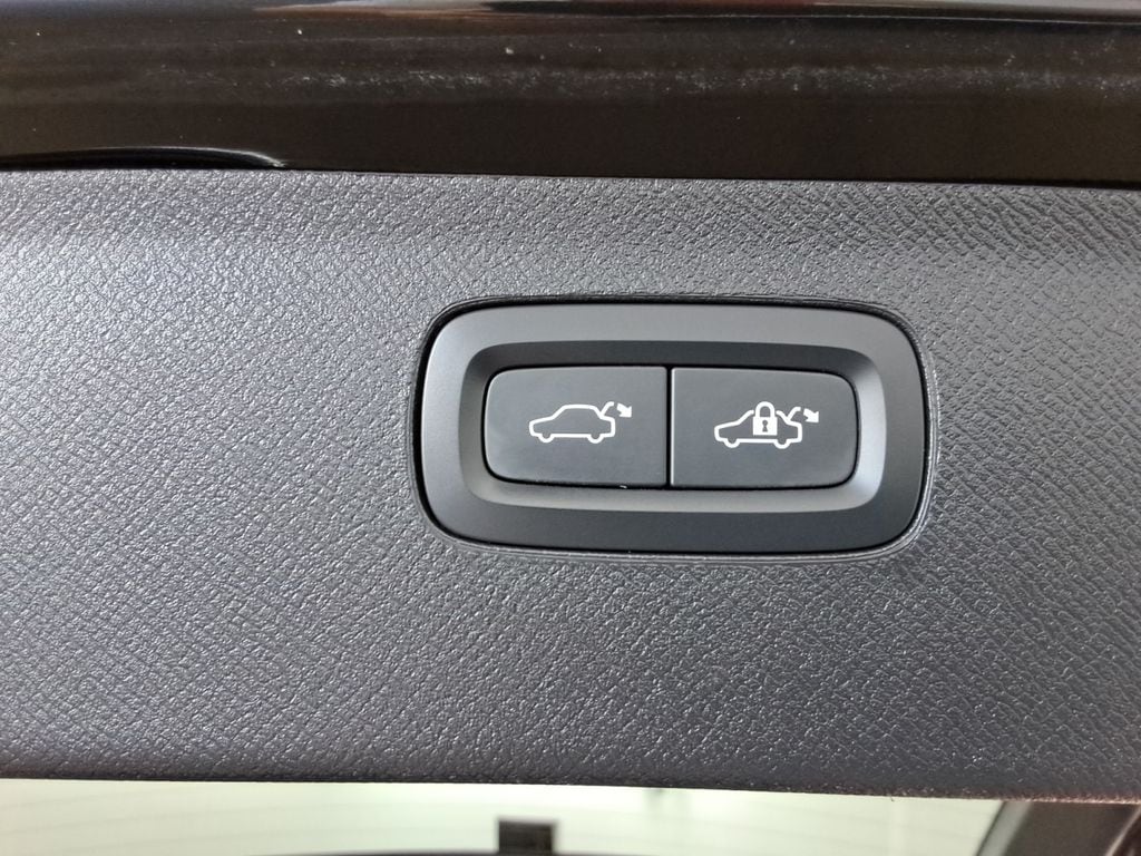 2023 Volvo XC90 Plus - Photo 22