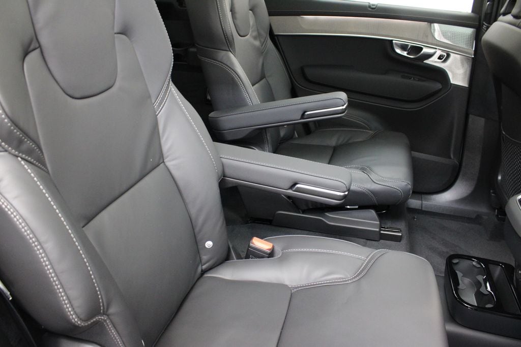 2026 Volvo XC90 Ultra - Photo 23