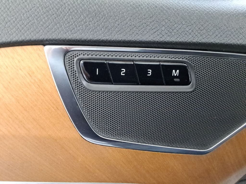 2023 Volvo XC90 Plus - Photo 21