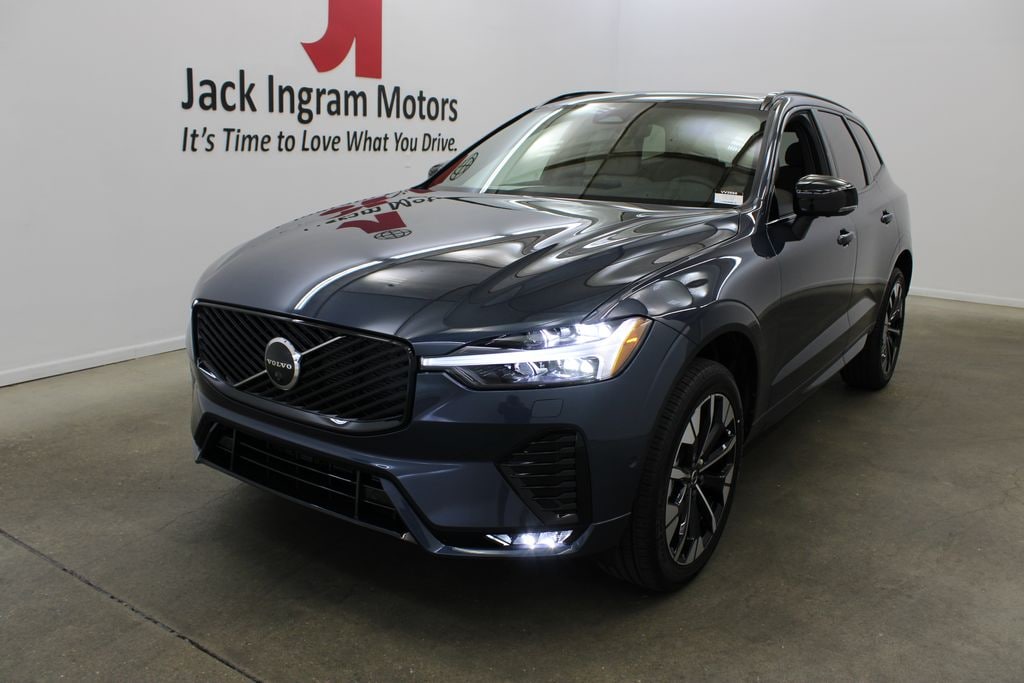 New 2026 Volvo XC60 B5 Plus SUV