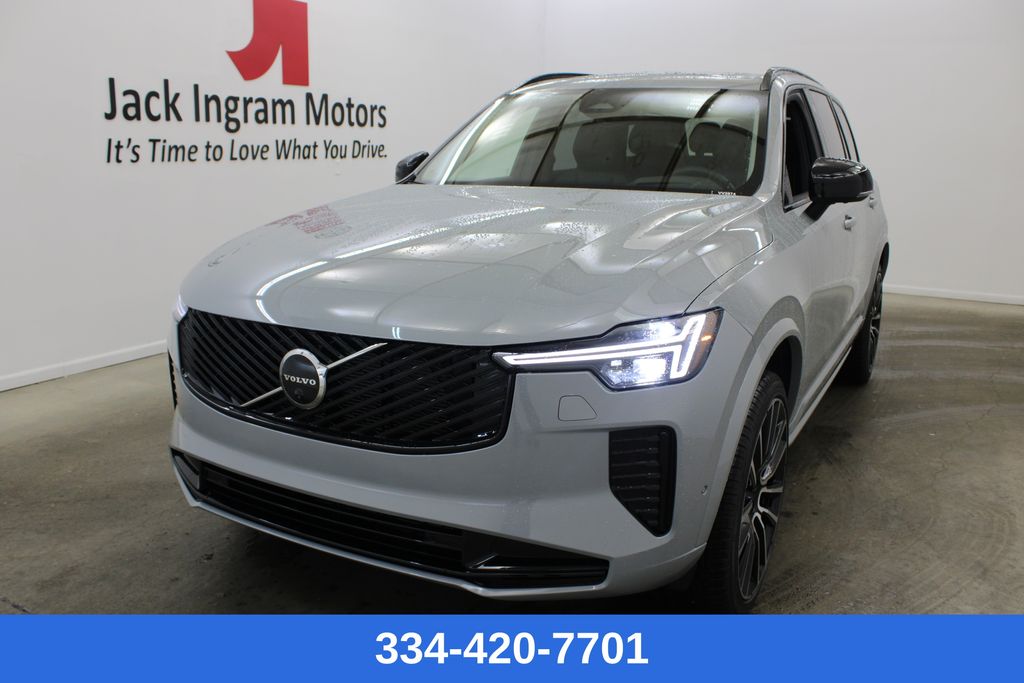 2026 Volvo XC90 B6 Ultra Dark 6-Seater 4WD's photo