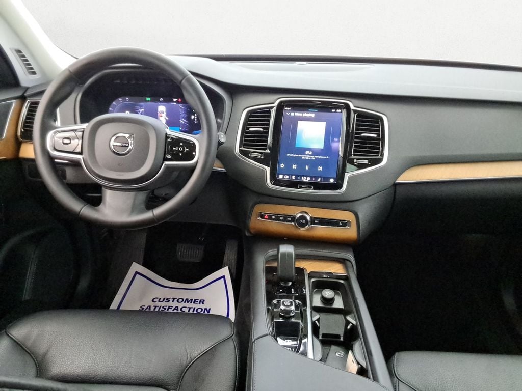 2023 Volvo XC90 Plus - Photo 9