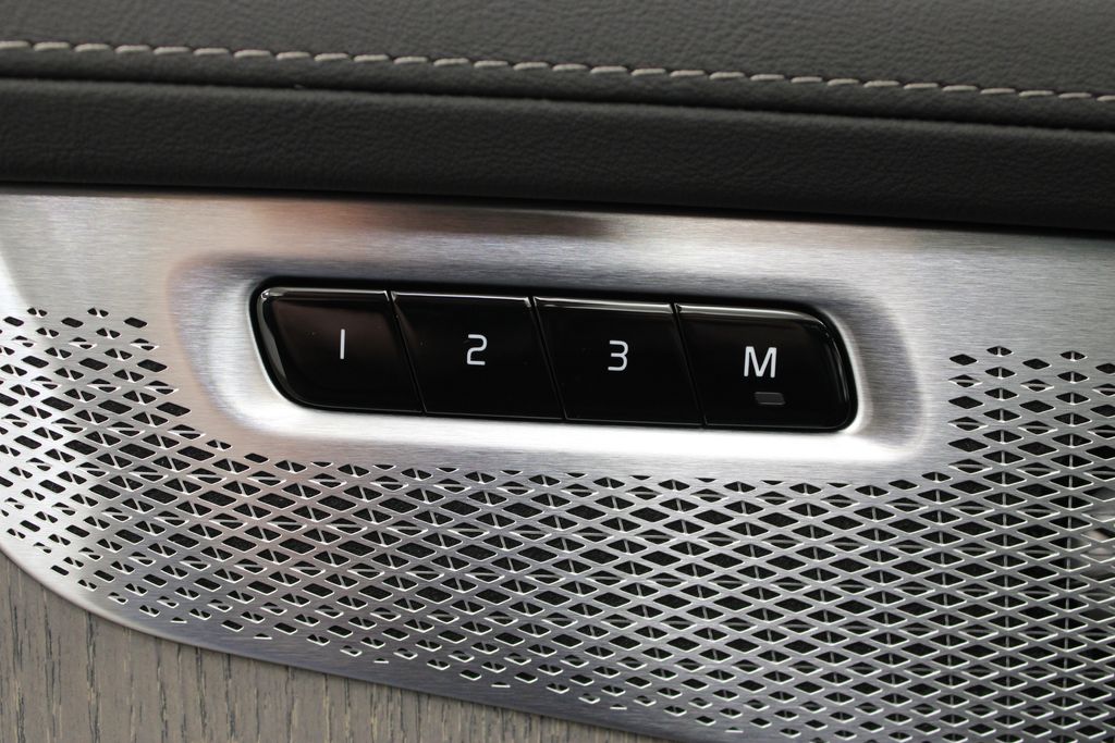 2026 Volvo XC90 Ultra - Photo 19