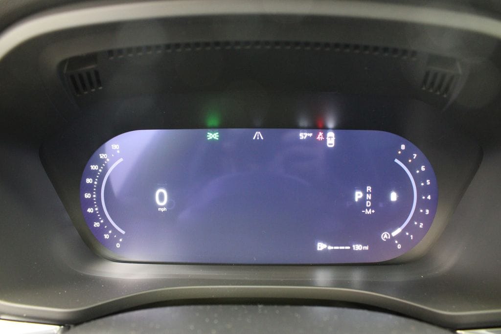 2026 Volvo XC60 Plus - Photo 10