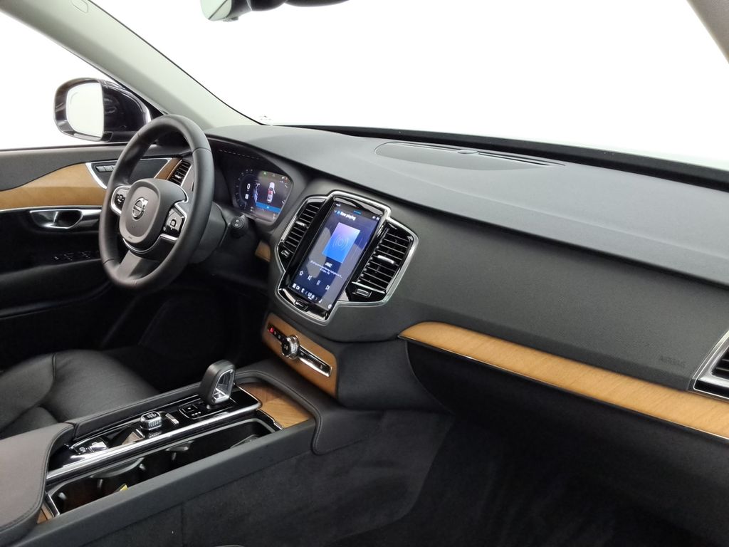 2023 Volvo XC90 Plus - Photo 26