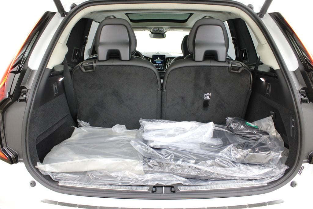 2026 Volvo XC90 Ultra - Photo 32
