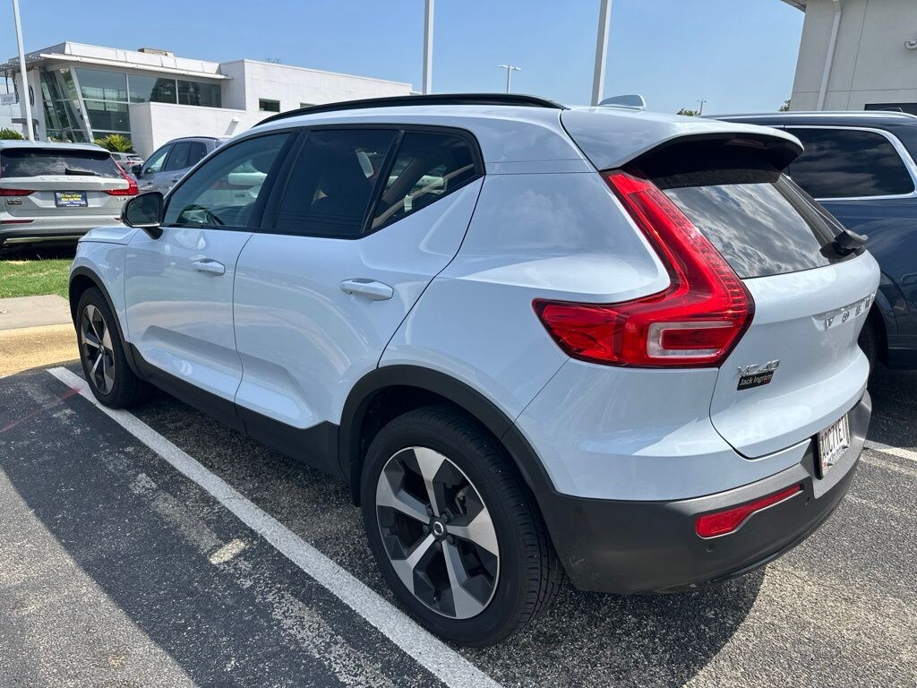 Used 2024 Volvo XC40 B5 Plus Dark Theme SUV