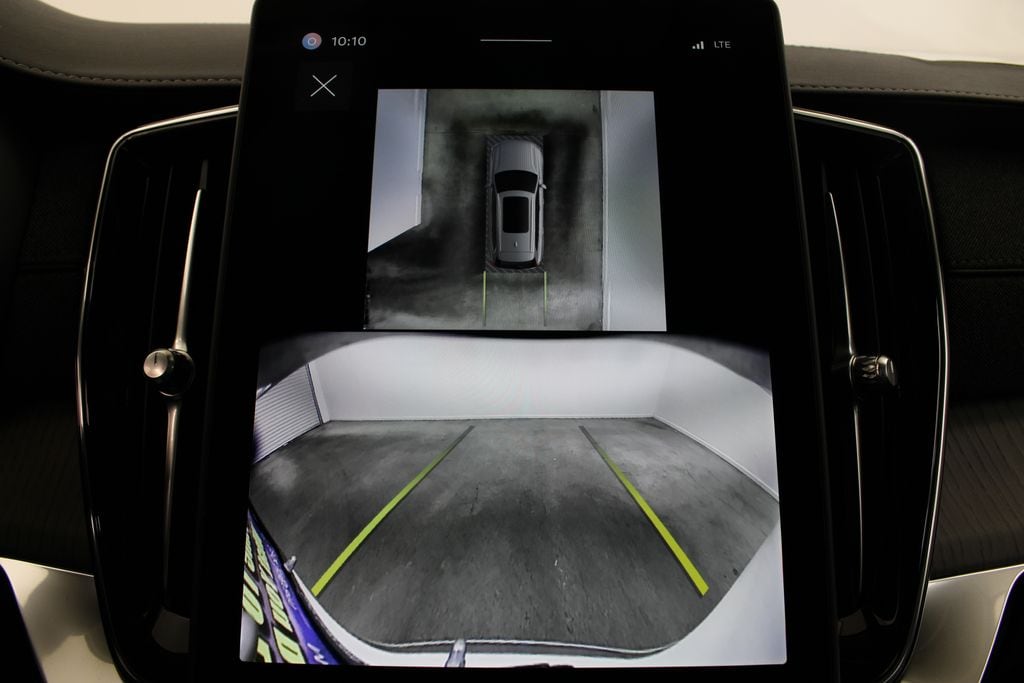 2026 Volvo XC90 Ultra - Photo 14