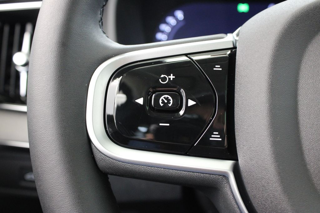 2026 Volvo XC90 Ultra - Photo 28