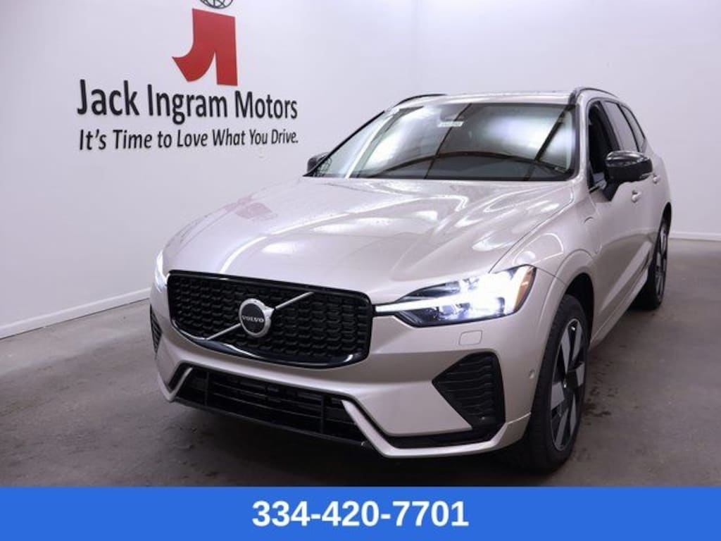 Used 2025 Volvo XC60 plug-in hybrid T8 Plus SUV