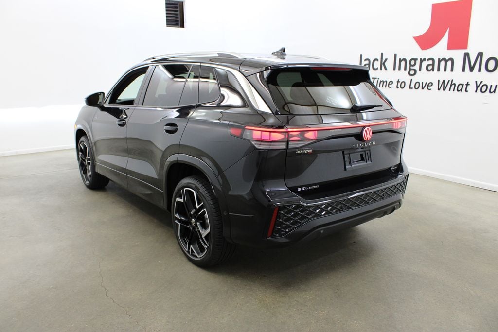 New 2026 Volkswagen Tiguan 2.0T SEL R-Line Turbo SUV