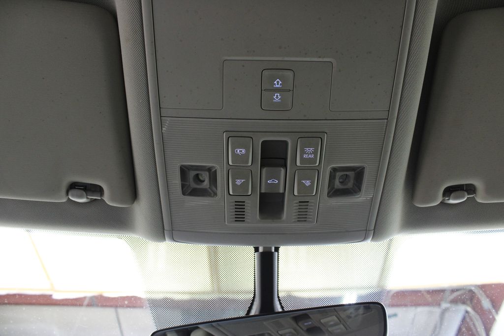 2022 Volkswagen Atlas SE w/Tech - Photo 28