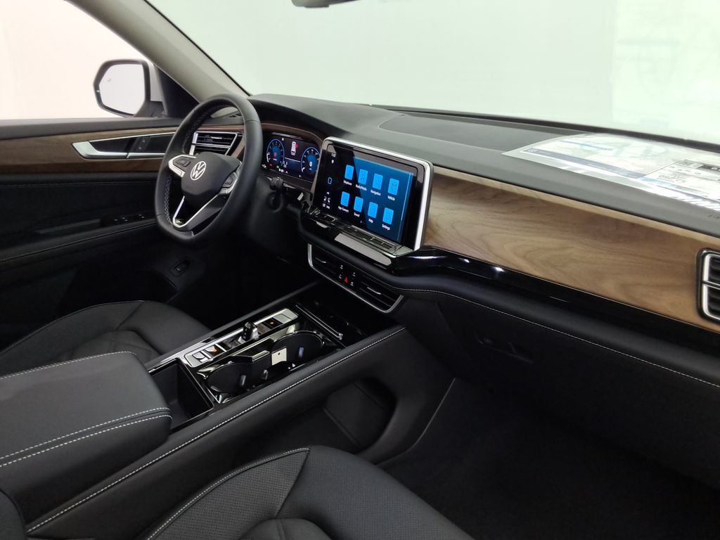 2026 Volkswagen Atlas SE w/Tech - Photo 23