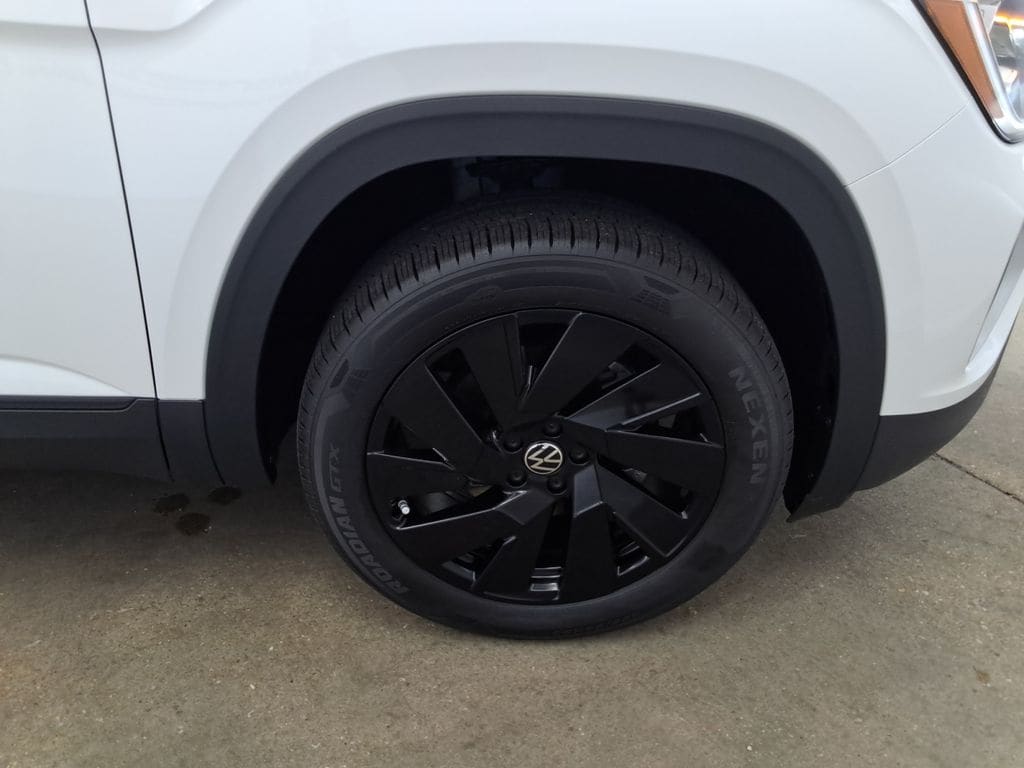 2026 Volkswagen Atlas SE w/Tech - Photo 24