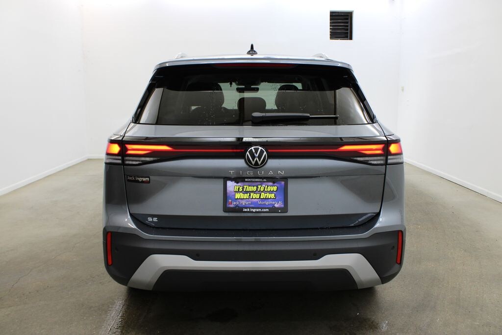 New 2026 Volkswagen Tiguan 2.0T SE SUV