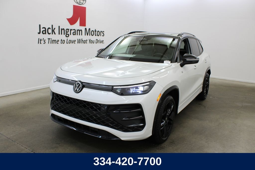 New 2026 Volkswagen Tiguan 2.0T SE R-Line Black SUV