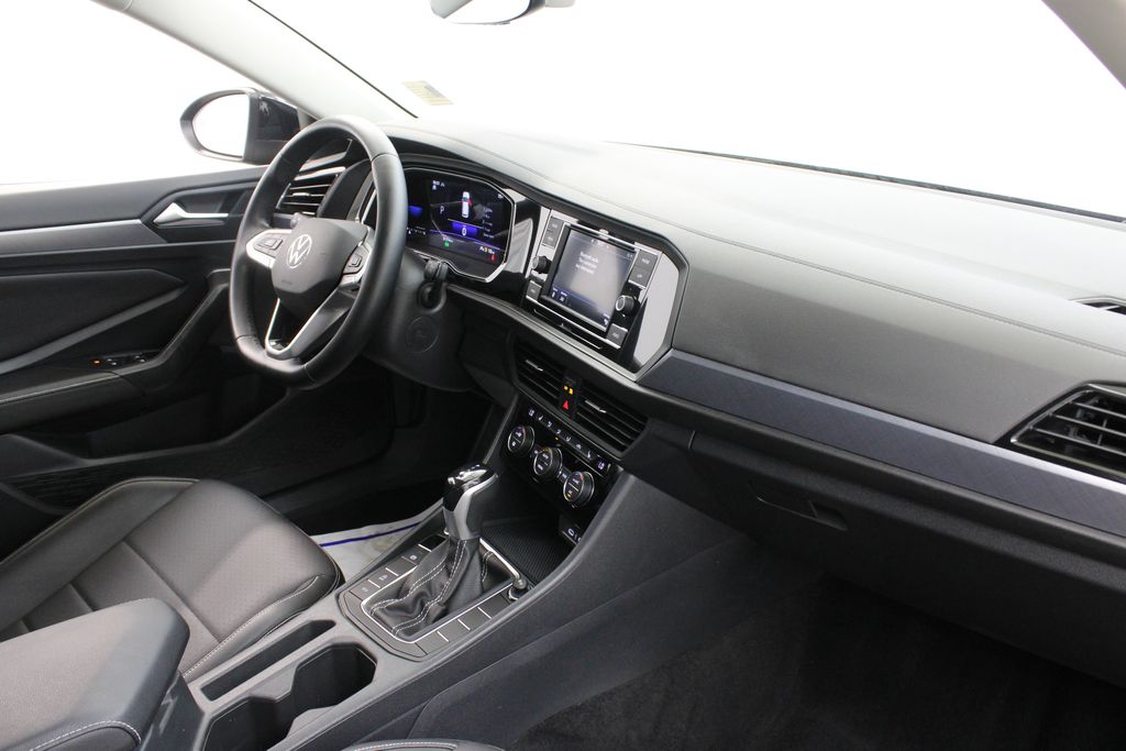 2023 Volkswagen Jetta SE - Photo 24