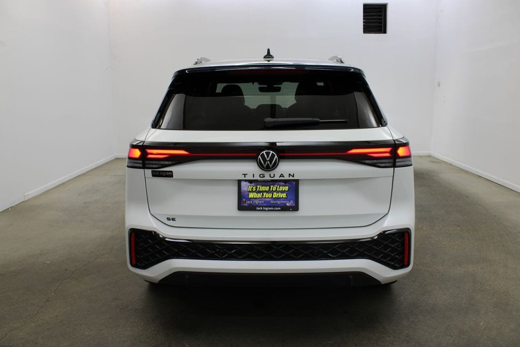 New 2026 Volkswagen Tiguan 2.0T SE R-Line Black SUV
