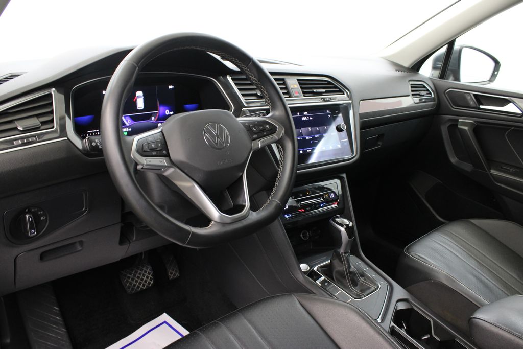 2022 Volkswagen Tiguan SE - Photo 15