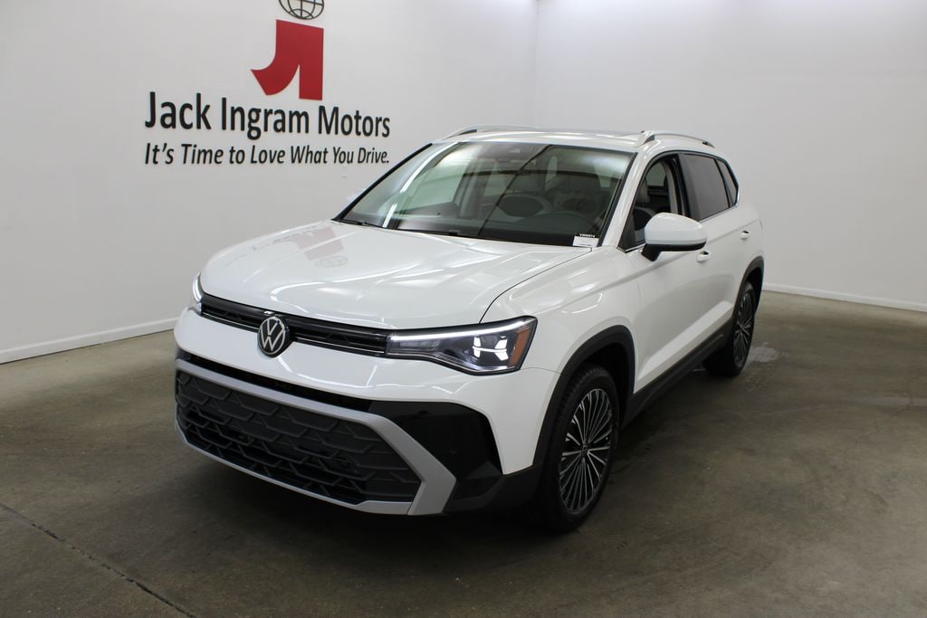 New 2026 Volkswagen Taos 1.5T SE SUV