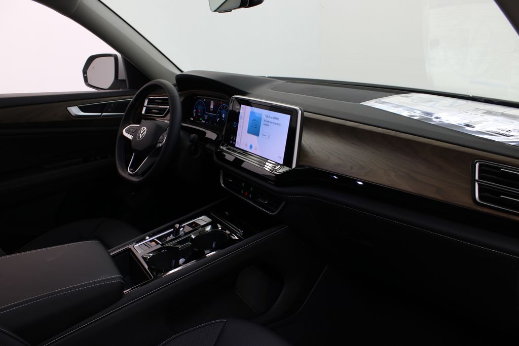 2026 Volkswagen Atlas SE w/Tech - Photo 24