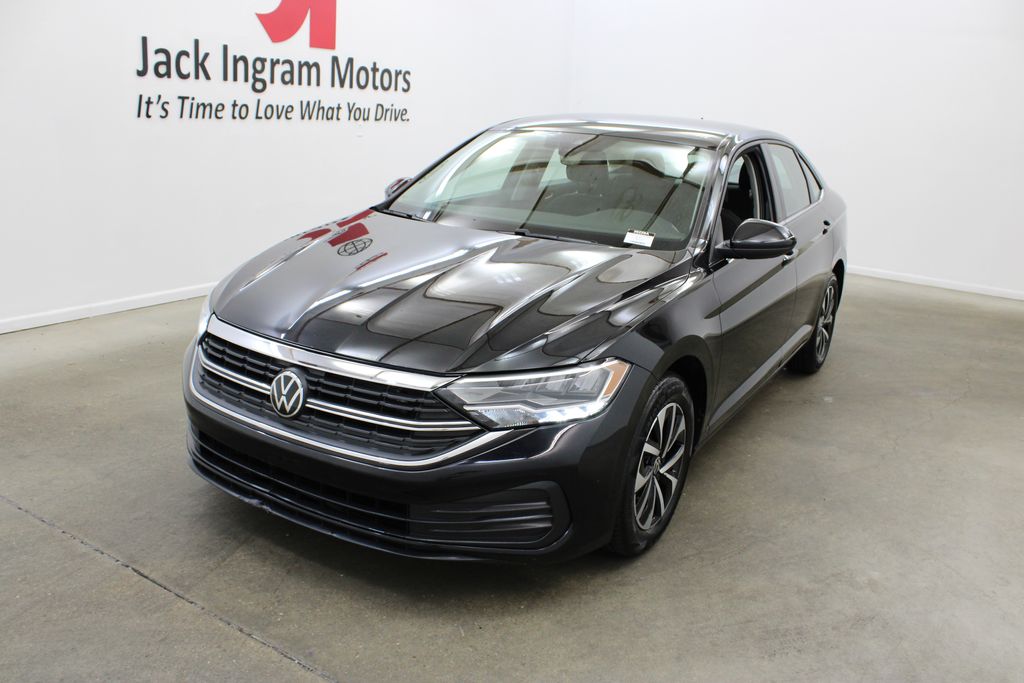 3VW5M7BU2RM047170