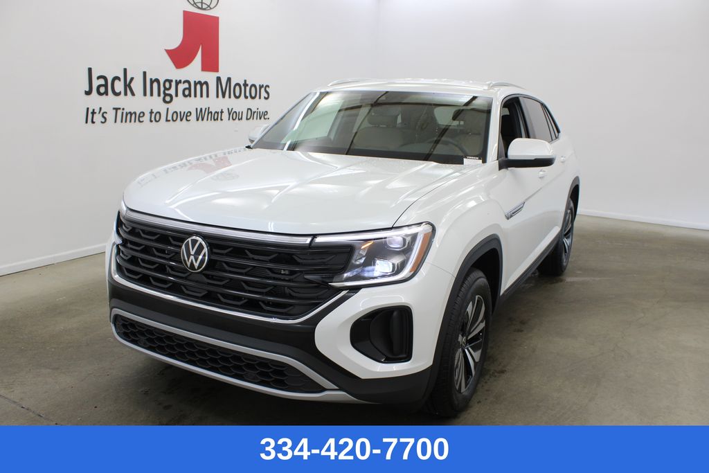 2026 Volkswagen Atlas Cross Sport 2.0T SE's photo