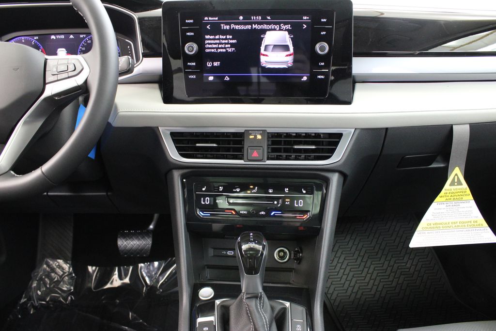 2026 Volkswagen Taos SEL - Photo 22