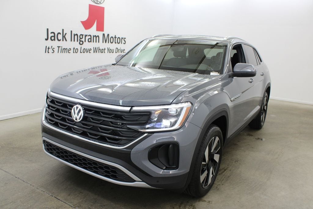New 2026 Volkswagen Atlas Cross Sport 2.0T SE w/Technology SUV