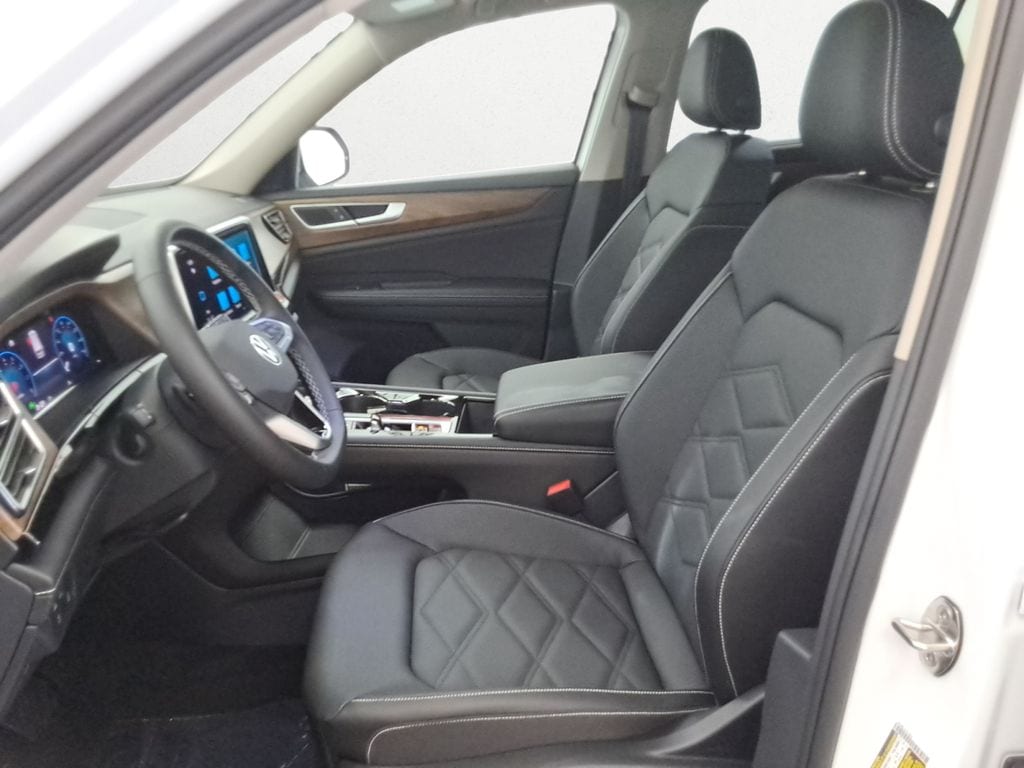 2026 Volkswagen Atlas SE w/Tech - Photo 12