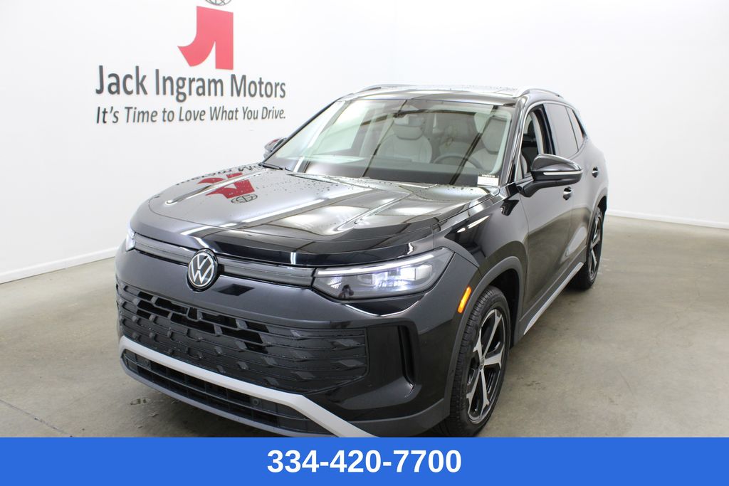 2026 Volkswagen Tiguan 2.0T SE's photo
