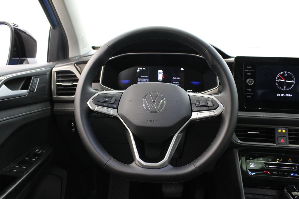 2025 Volkswagen Taos SE Black - Photo 23
