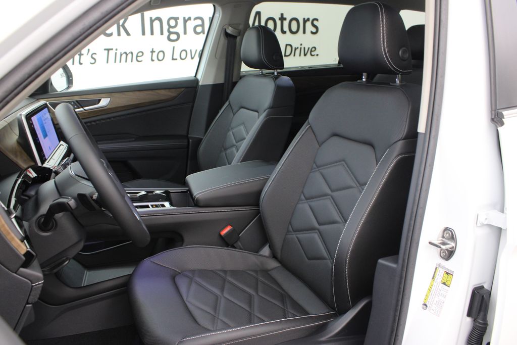 2026 Volkswagen Atlas SE w/Tech - Photo 14