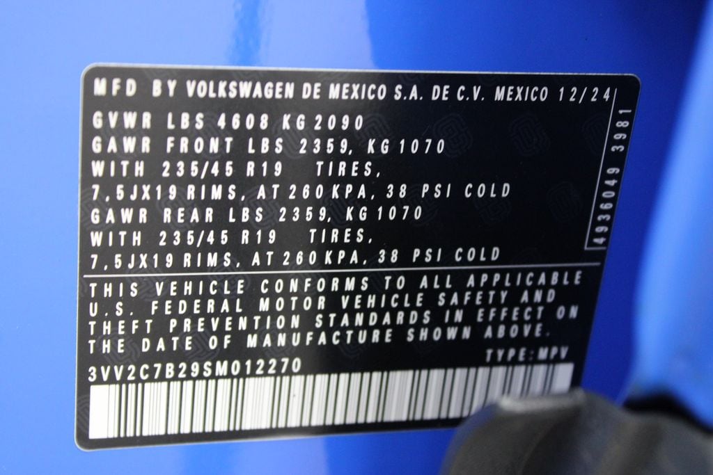 2025 Volkswagen Taos SE Black - Photo 31