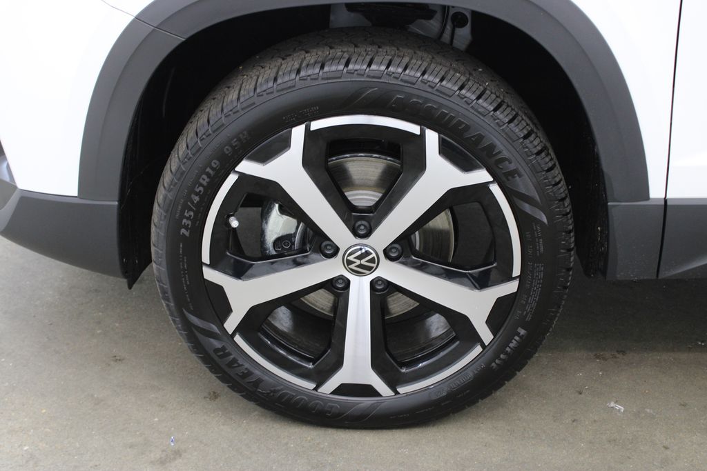 2026 Volkswagen Taos SEL - Photo 29