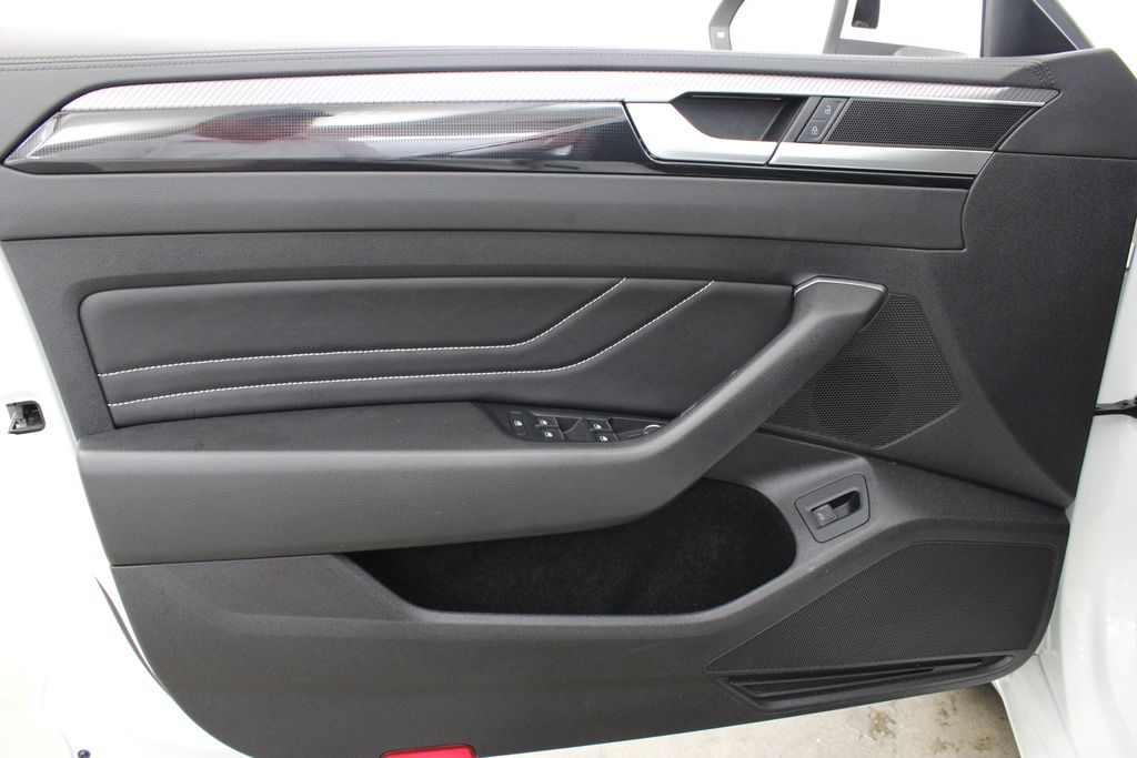 2023 Volkswagen Arteon SEL R-Line - Photo 17