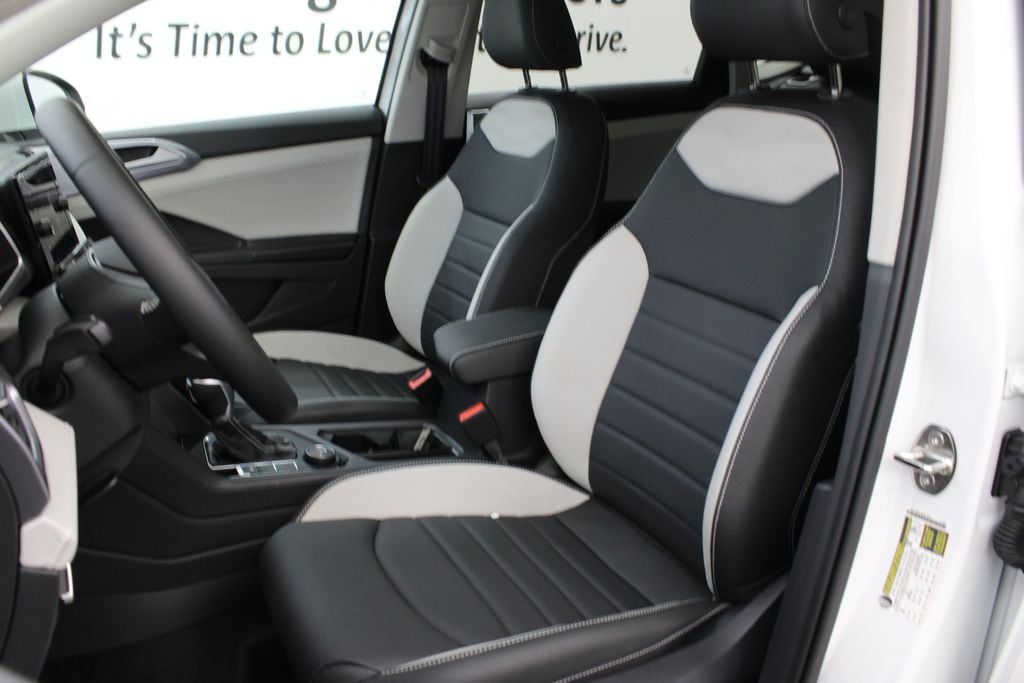 2026 Volkswagen Taos SEL - Photo 15